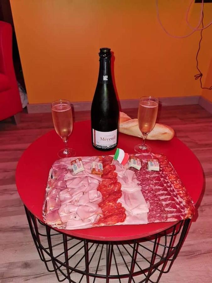 Nuit Insolite-Room Love Saint-Germain  Eksteriør billede