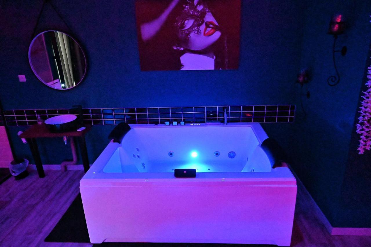 Nuit Insolite-Room Love Saint-Germain  Eksteriør billede